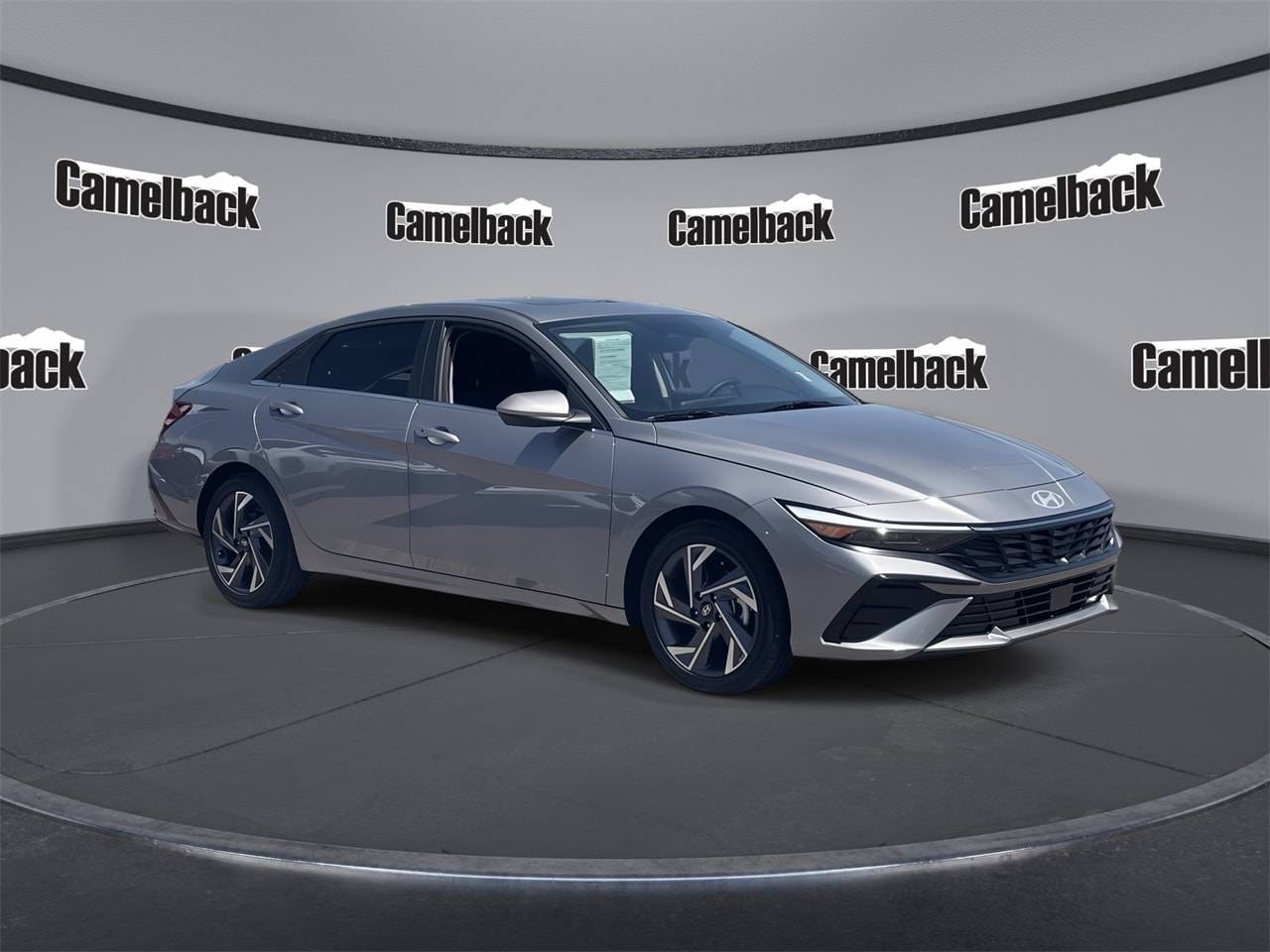 2025 Hyundai Elantra SEL Convenience — Sedan — 420 mi — Phoenix, AZ