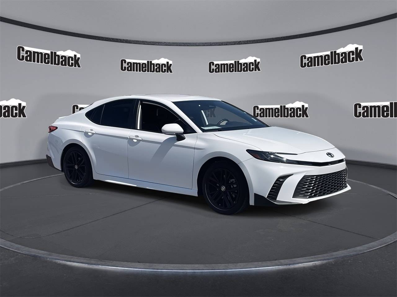 2025 Toyota Camry Hybrid SE — Sedan — 54,658 mi — Phoenix, AZ