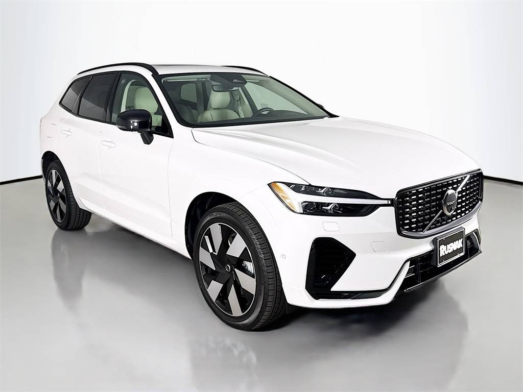 2025 Volvo XC60 Plug-In Hybrid Plus — SUV — 3,929 mi — Thousand Oaks, CA