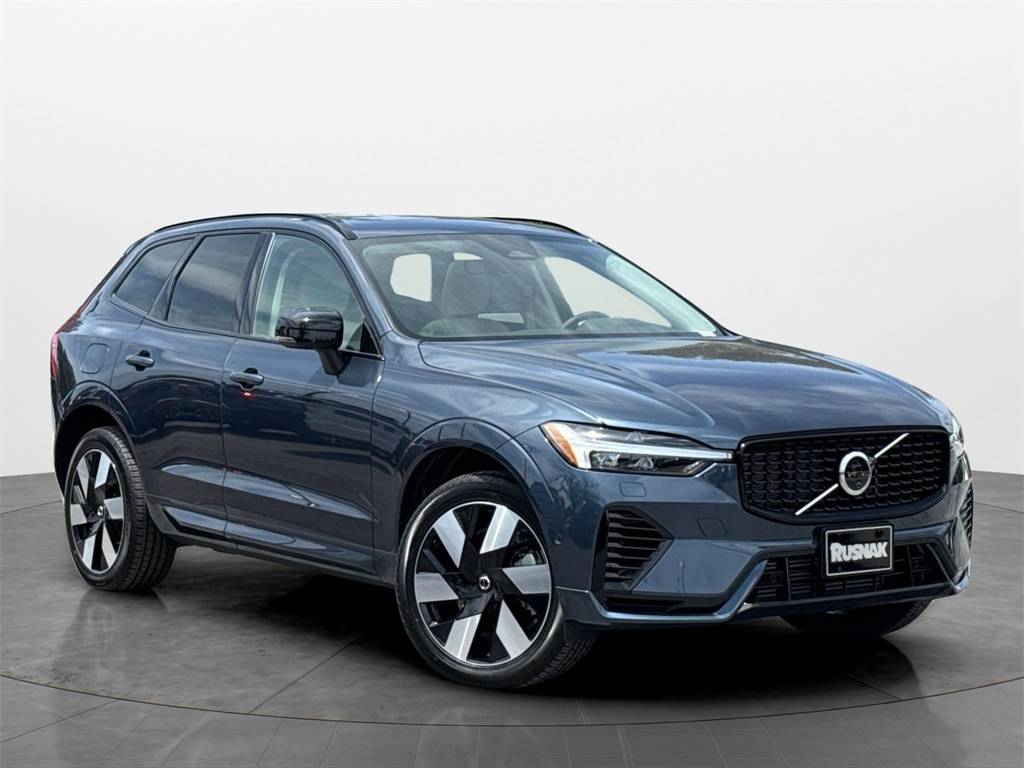 2025 Volvo XC60 Plug-In Hybrid Plus — SUV — 3,632 mi — Thousand Oaks, CA