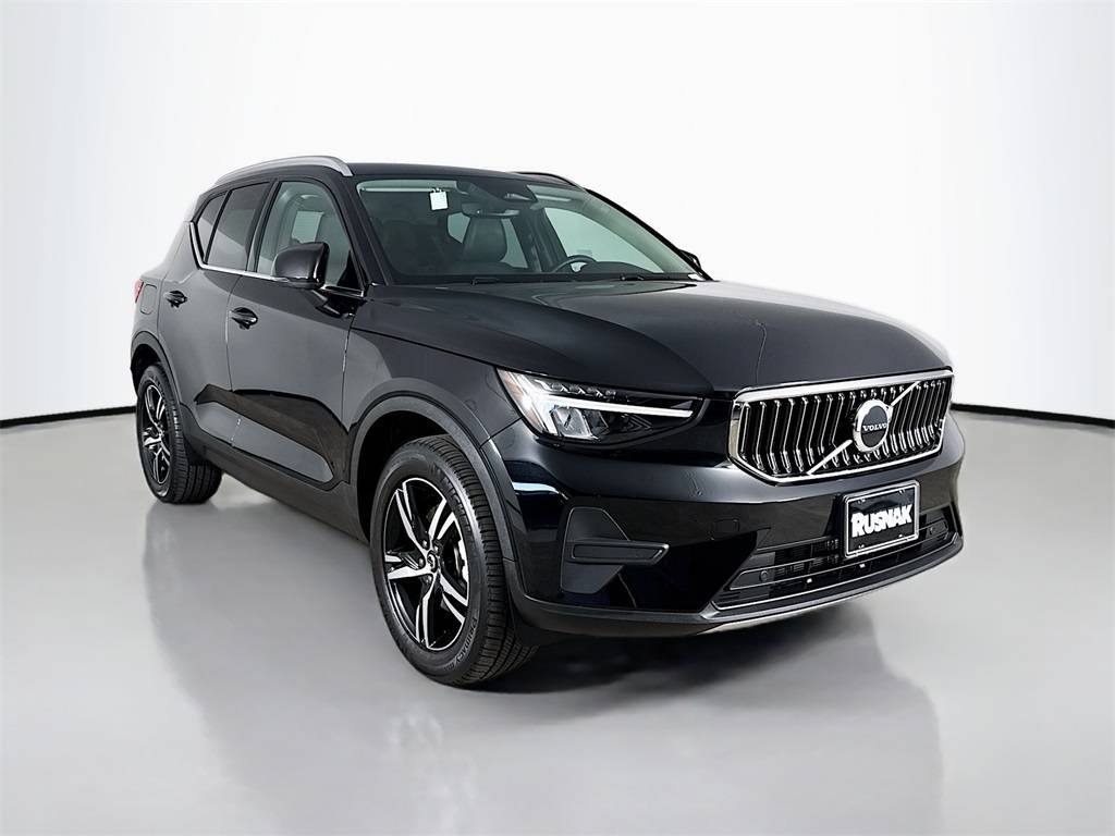 2025 Volvo XC40 Core — SUV — 3,188 mi — Thousand Oaks, CA