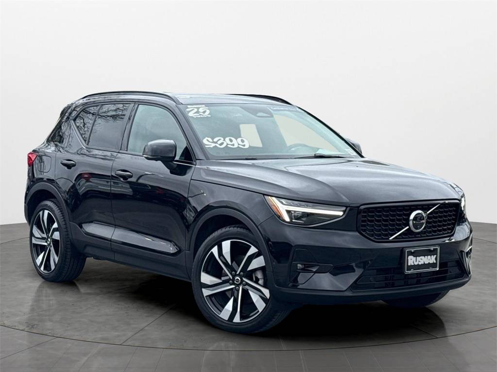 2025 Volvo XC40 Plus — SUV — 3,574 mi — Thousand Oaks, CA