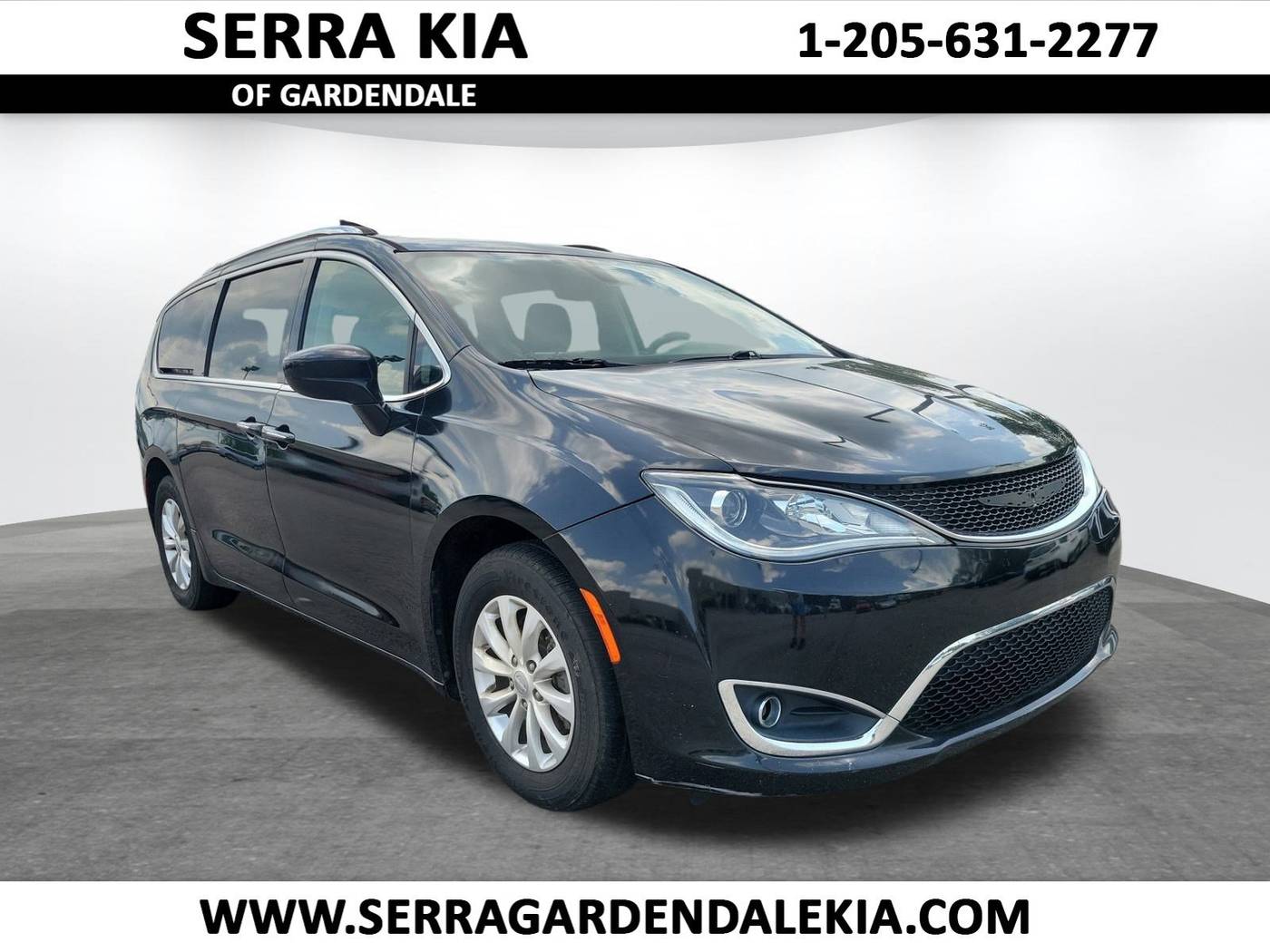 2018 Chrysler Pacifica Touring L — Minivan — 111,339 mi — Gardendale, AL