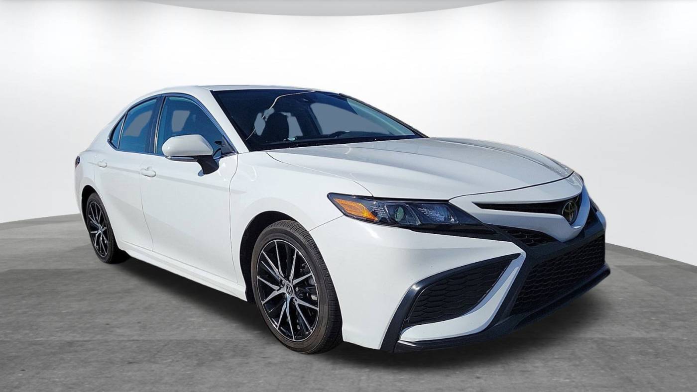 2023 Toyota Camry SE — Sedan — 60,670 mi — Gardendale, AL