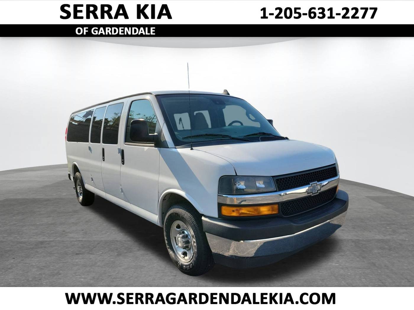 2020 Chevrolet Express Passenger LT — Passenger Van — 77,000 mi — Gardendale, AL