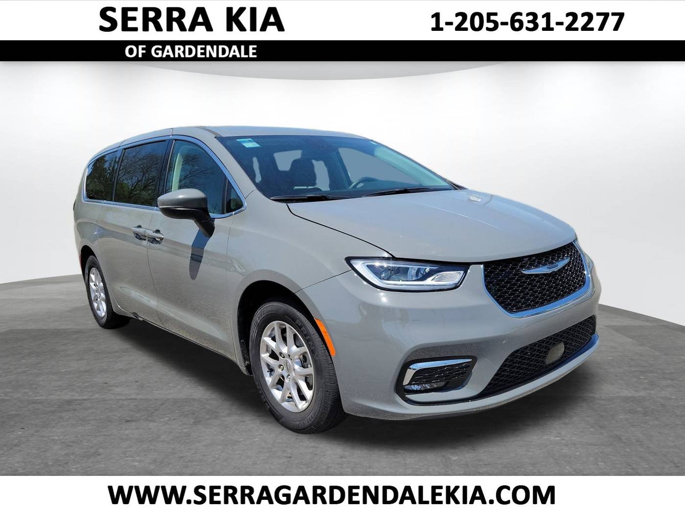 2023 Chrysler Pacifica Touring L — Minivan — 46,326 mi — Gardendale, AL
