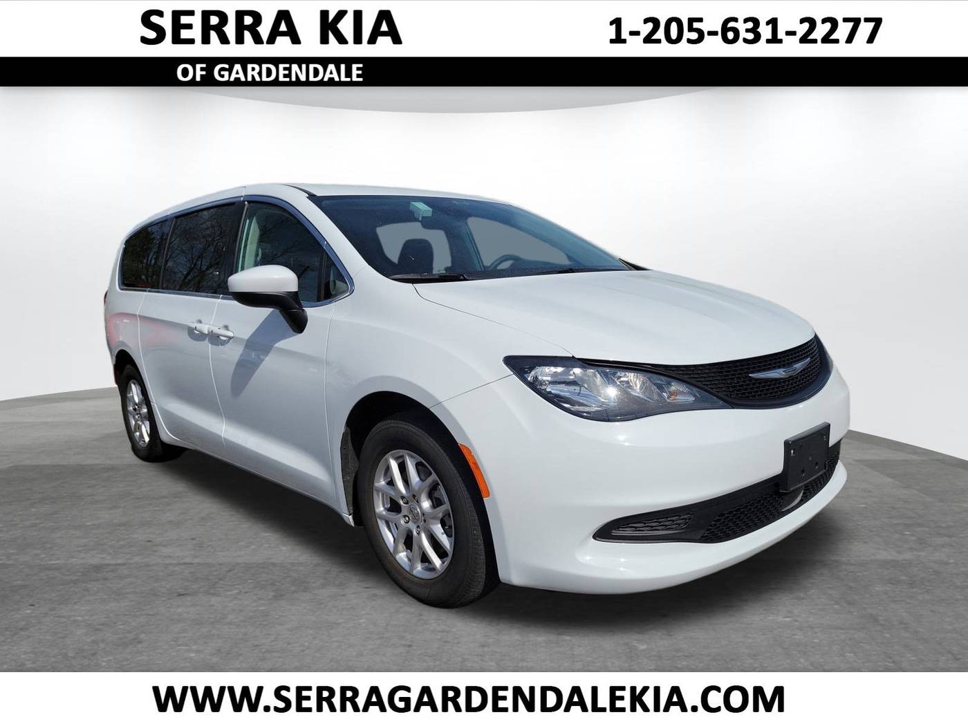 2023 Chrysler Voyager LX — Minivan — 50,658 mi — Gardendale, AL