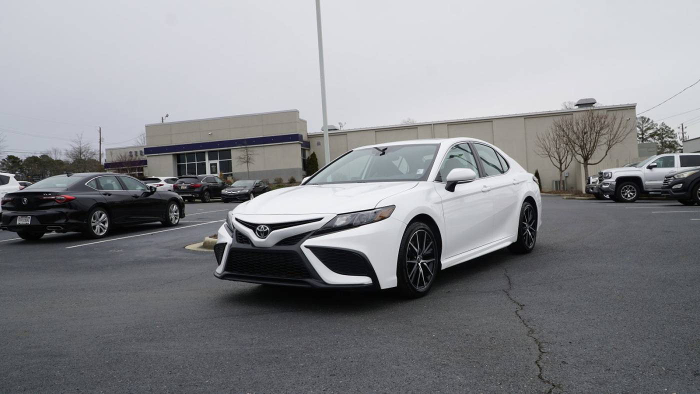 2021 Toyota Camry SE — Sedan — 58,790 mi — Hoover, AL