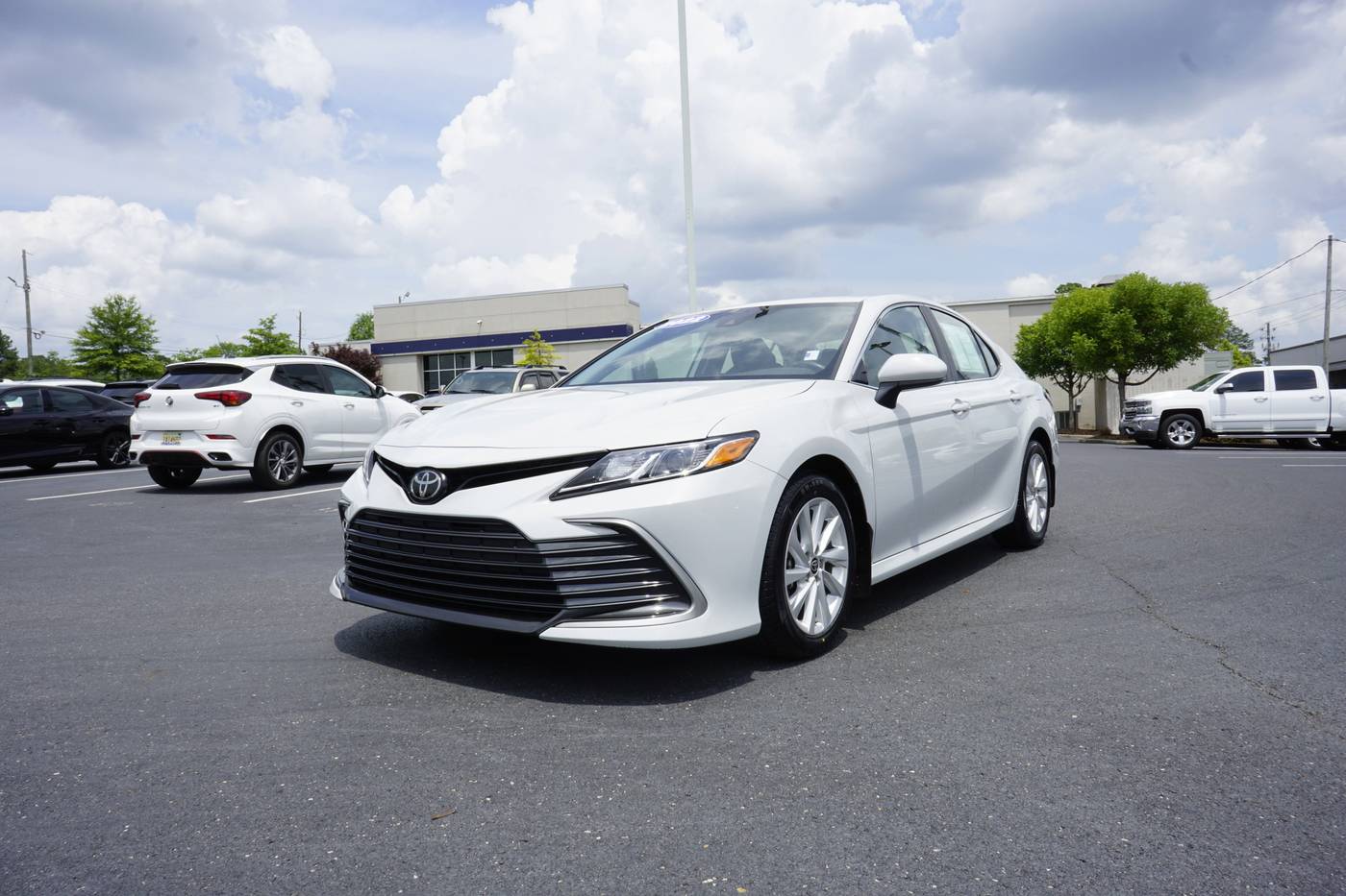 2022 Toyota Camry LE — Sedan — 77,745 mi — Hoover, AL