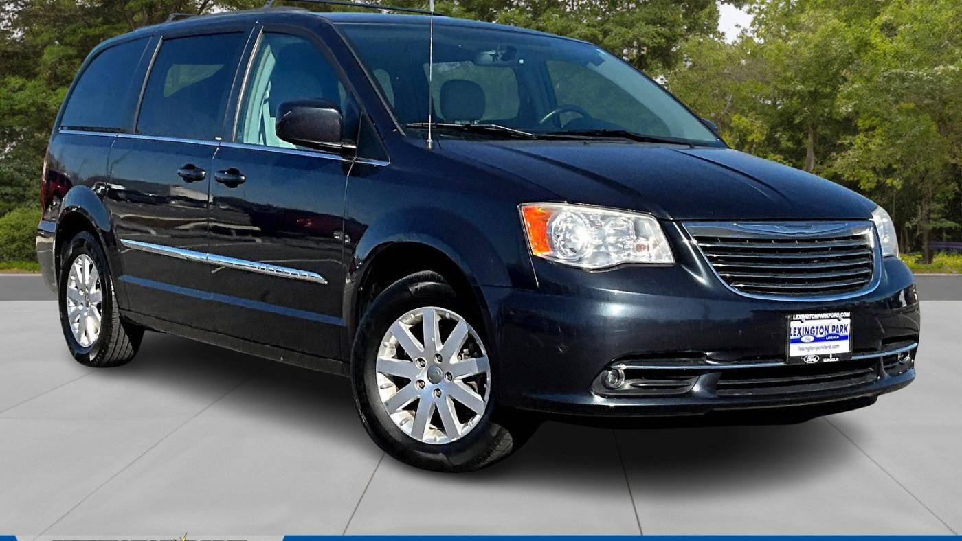 2014 Chrysler Town & Country Touring — Minivan — 145,597 mi — California, MD