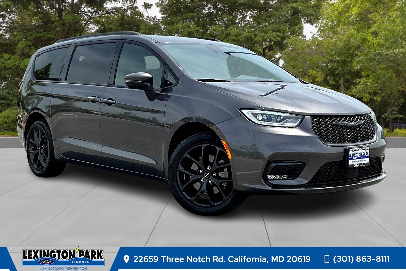 2023 Chrysler Pacifica Touring L — Minivan — 26,270 mi — California, MD