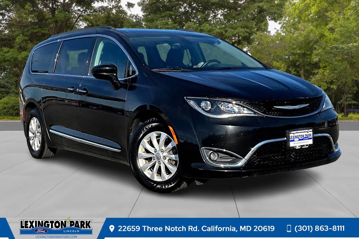 2017 Chrysler Pacifica Touring L — Minivan — 76,975 mi — California, MD