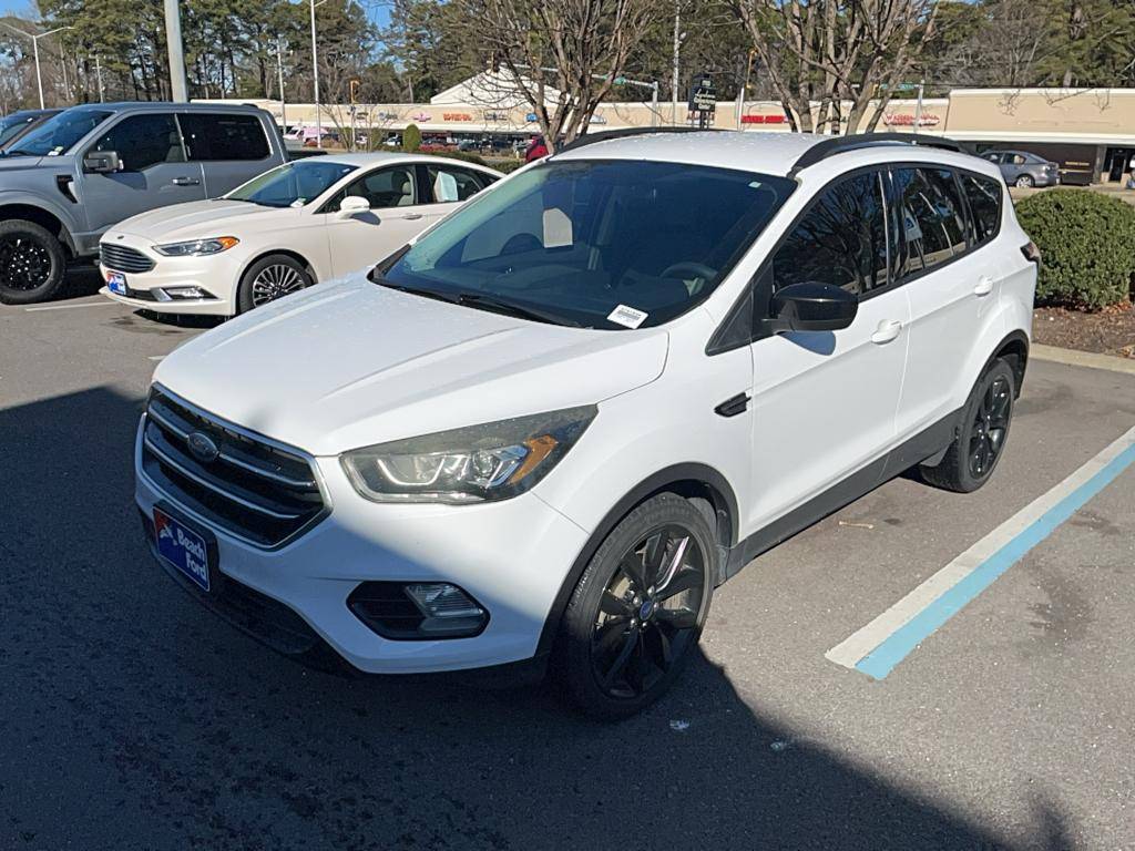 2018 Ford Escape SE — SUV — 121,395 mi — Virginia Beach, VA