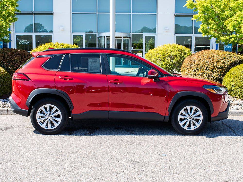 2022 Toyota Corolla Cross LE — SUV — 40,856 mi — Virginia Beach, VA