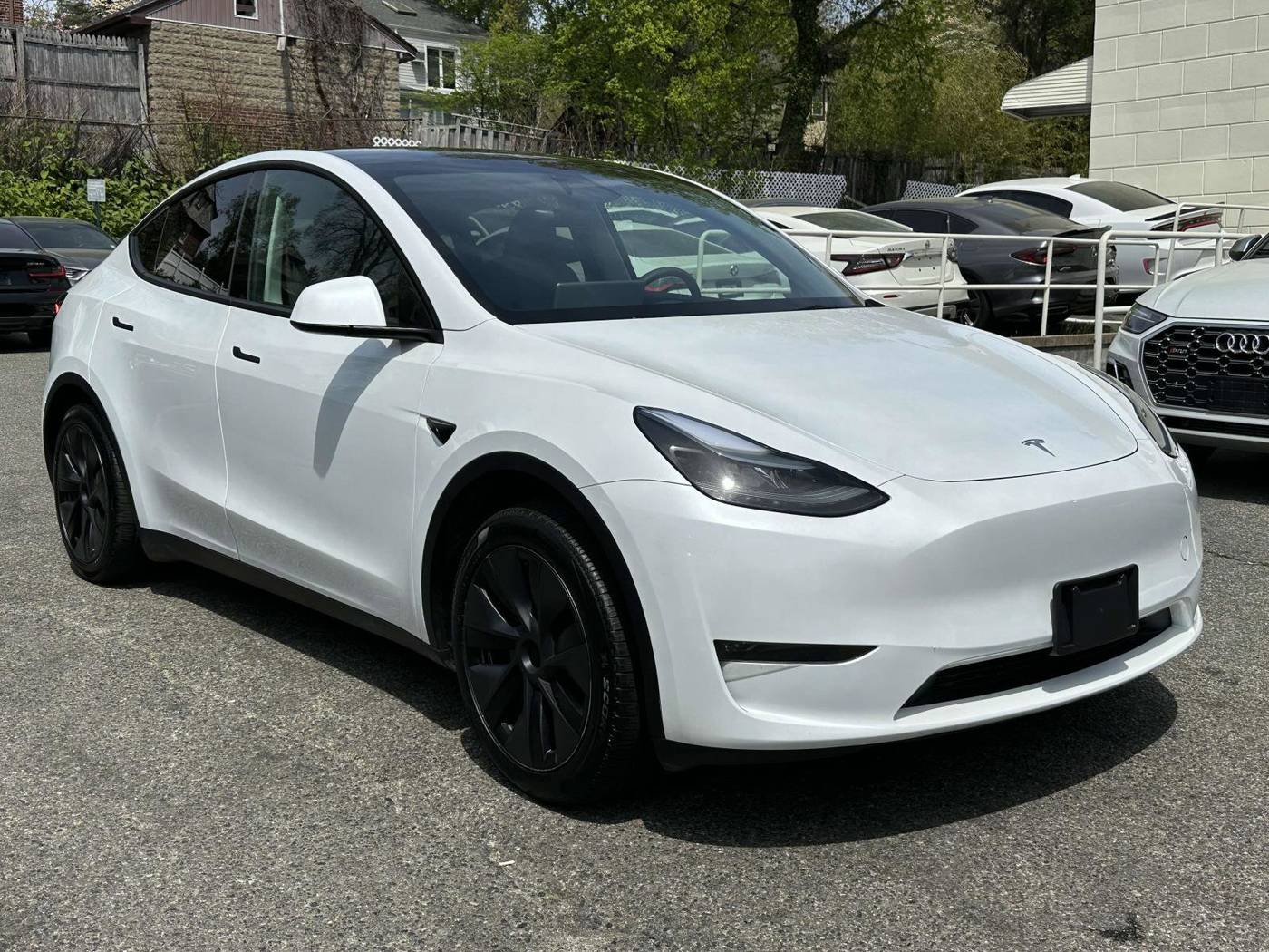 2024 Tesla Model Y Long Range — SUV — 41,619 mi — Great Neck, NY