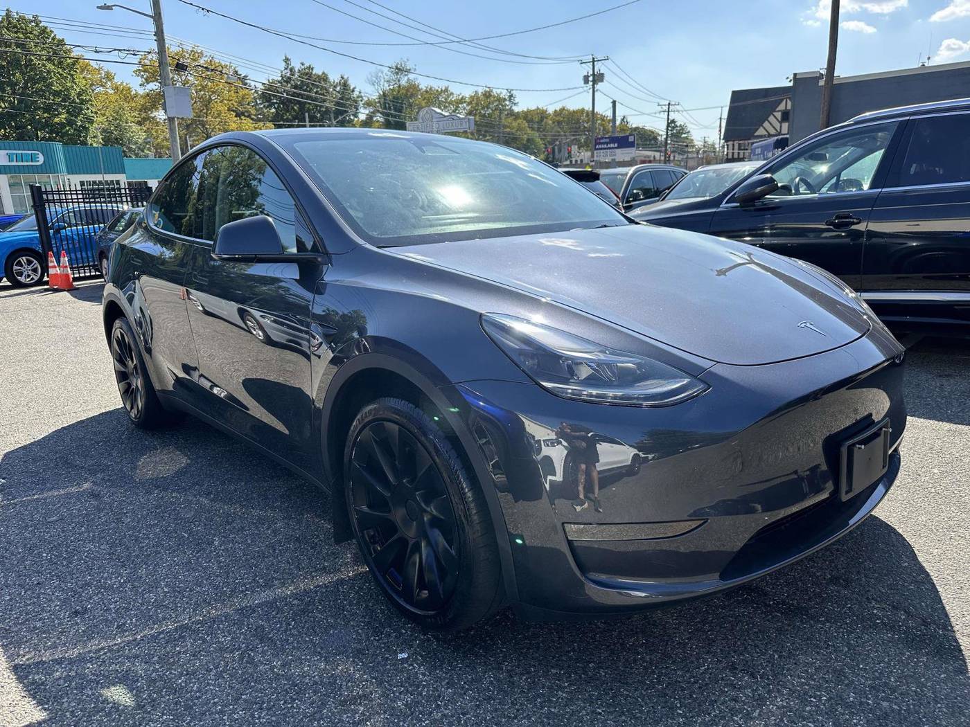 2024 Tesla Model Y Long Range — SUV — 19,872 mi — Great Neck, NY