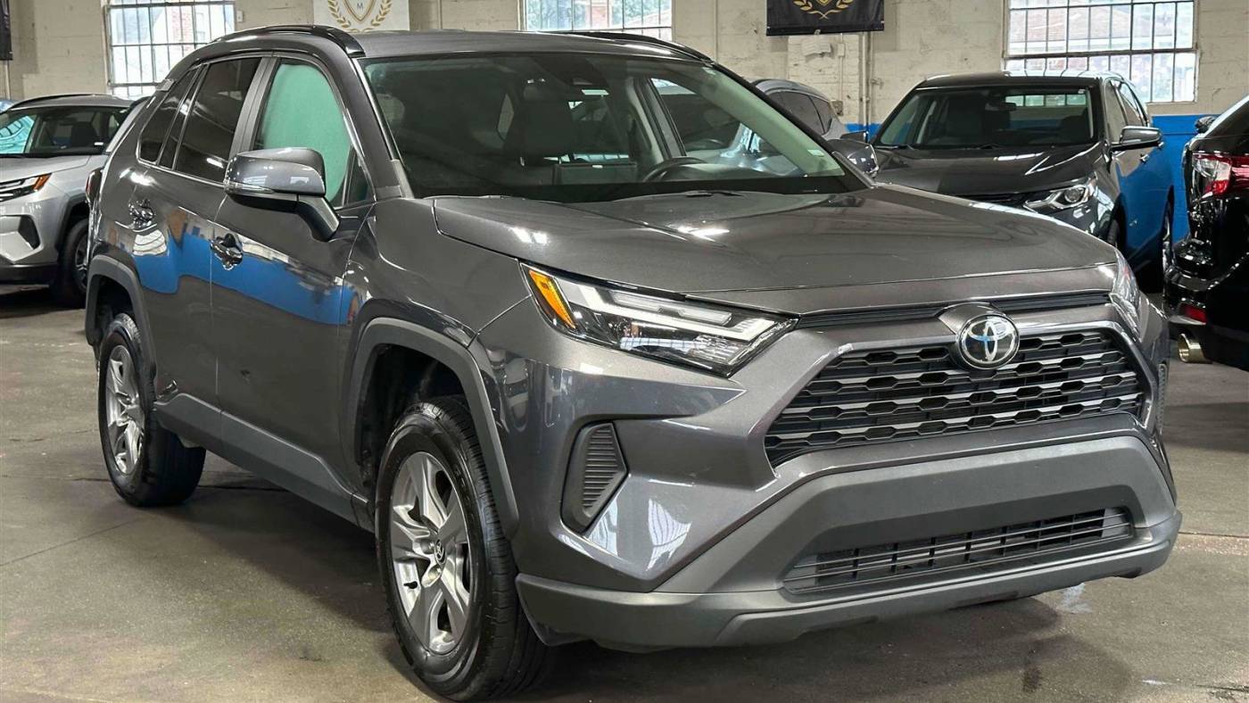 2022 Toyota RAV4 XLE — SUV — 56,326 mi — Great Neck, NY