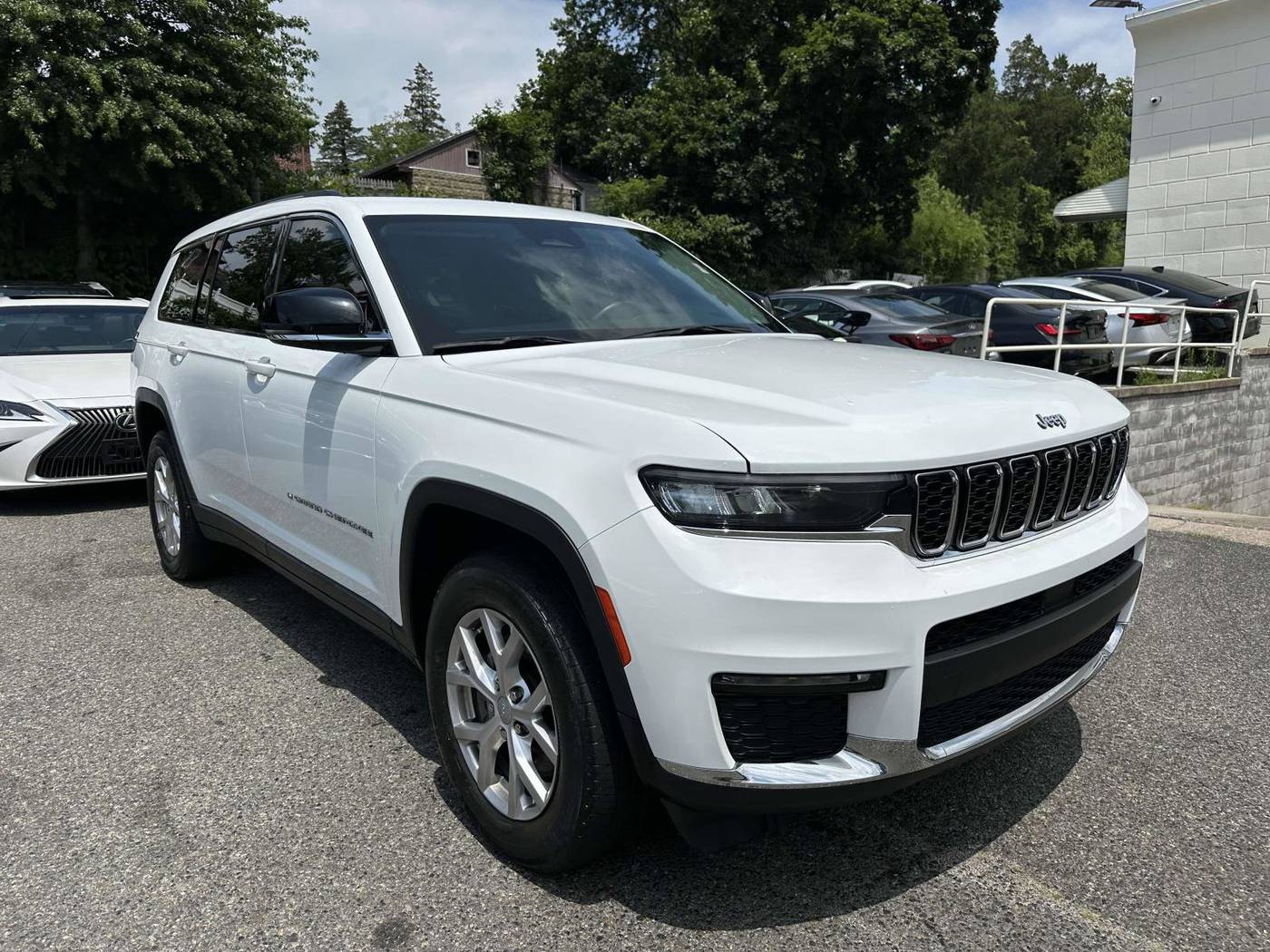 2021 Jeep Grand Cherokee Limited — SUV — 42,223 mi — Great Neck, NY