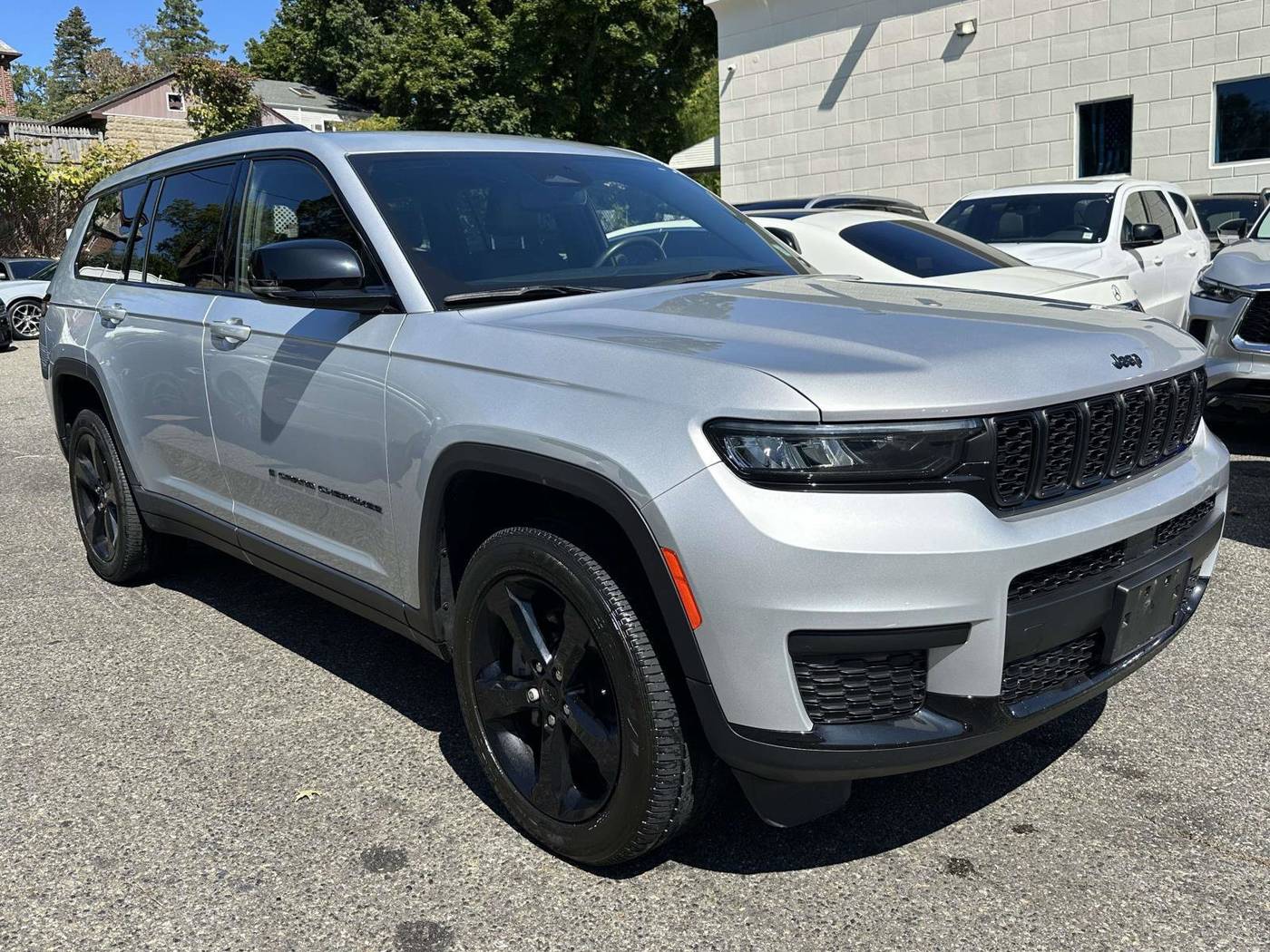 2022 Jeep Grand Cherokee Altitude — SUV — 47,944 mi — Great Neck, NY
