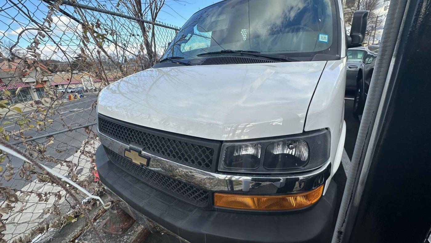 2022 Chevrolet Express Cargo Van Base — Cargo Van — 31,021 mi — Great Neck, NY