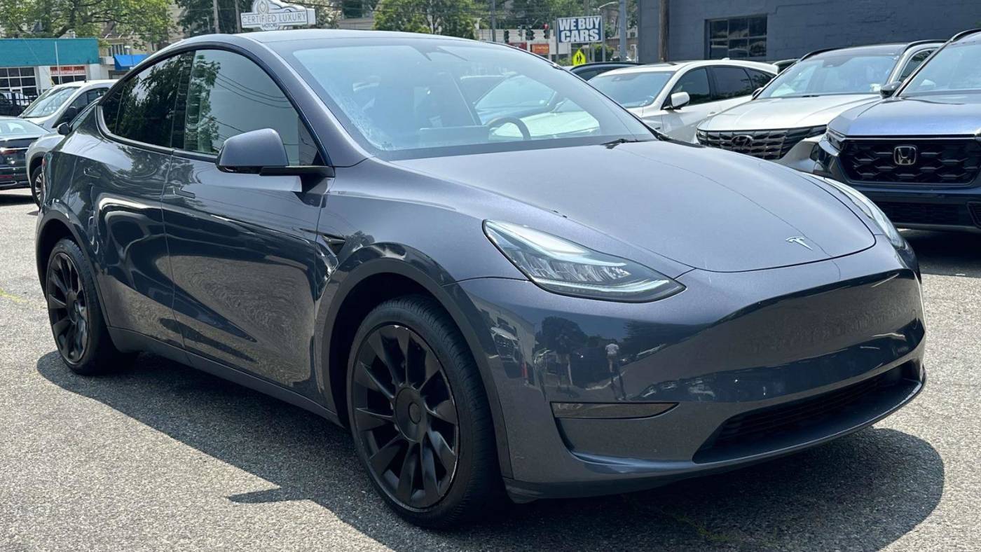 2023 Tesla Model Y Long Range
