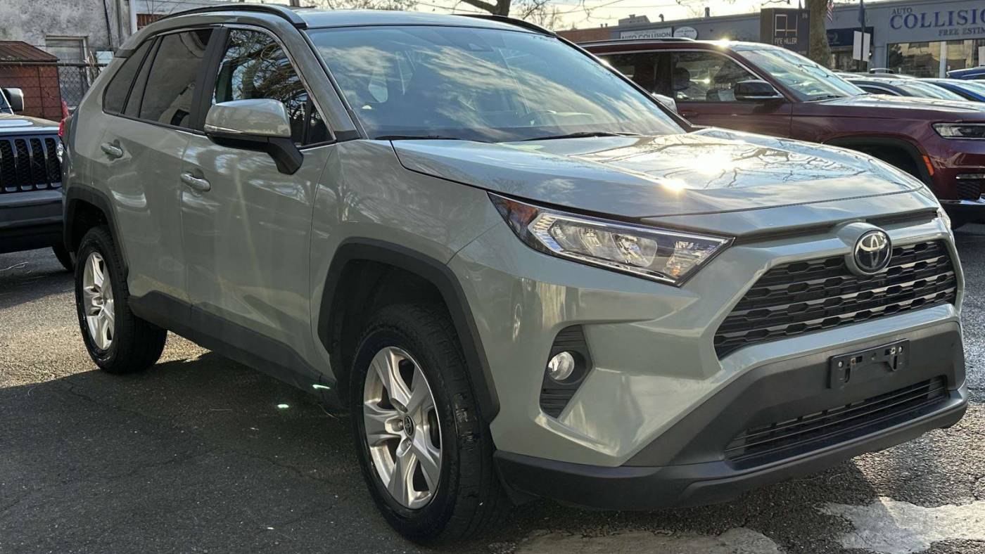 2021 Toyota RAV4 XLE — SUV — 60,114 mi — Great Neck, NY