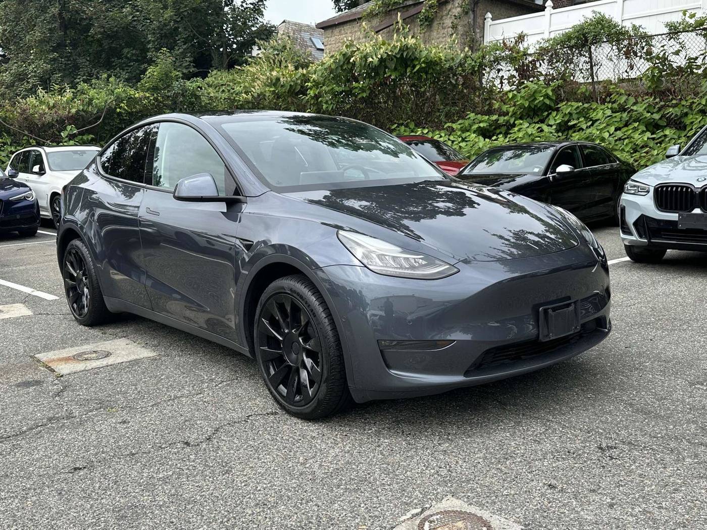 2022 Tesla Model Y Long Range — SUV — 28,045 mi — Great Neck, NY