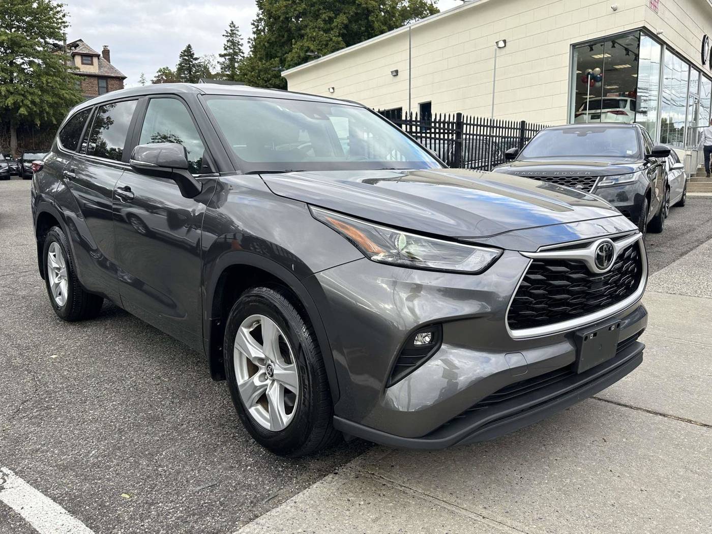 2023 Toyota Highlander LE — SUV — 38,599 mi — Great Neck, NY