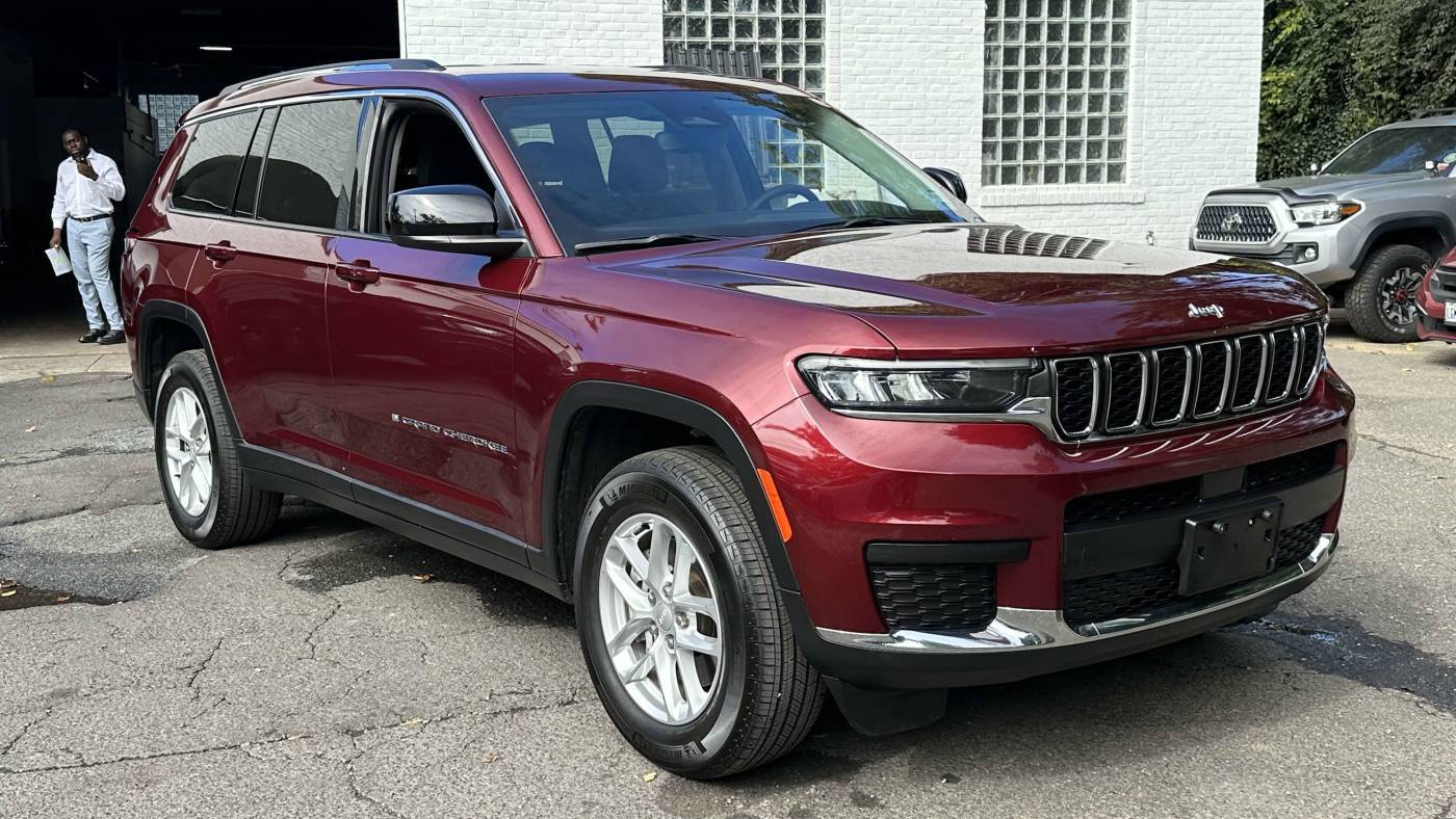 2023 Jeep Grand Cherokee Laredo — SUV — 44,301 mi — Great Neck, NY