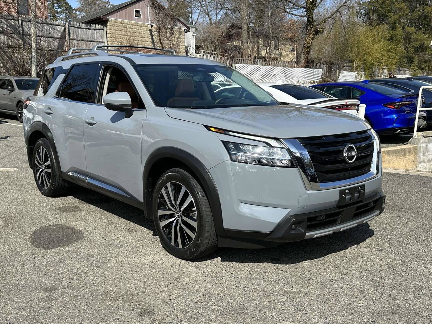 2023 Nissan Pathfinder Platinum — SUV — 20,675 mi — Great Neck, NY