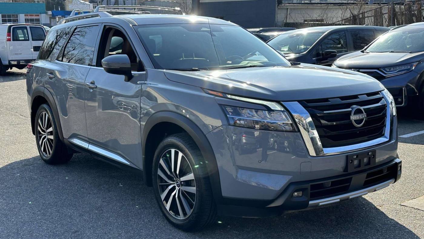 2023 Nissan Pathfinder Platinum — SUV — 27,326 mi — Great Neck, NY