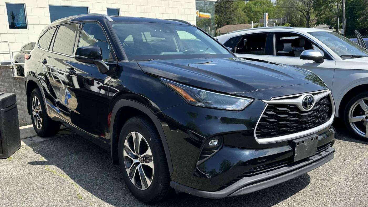 Used Toyota Highlander for Sale Near Me - iSeeCars.com