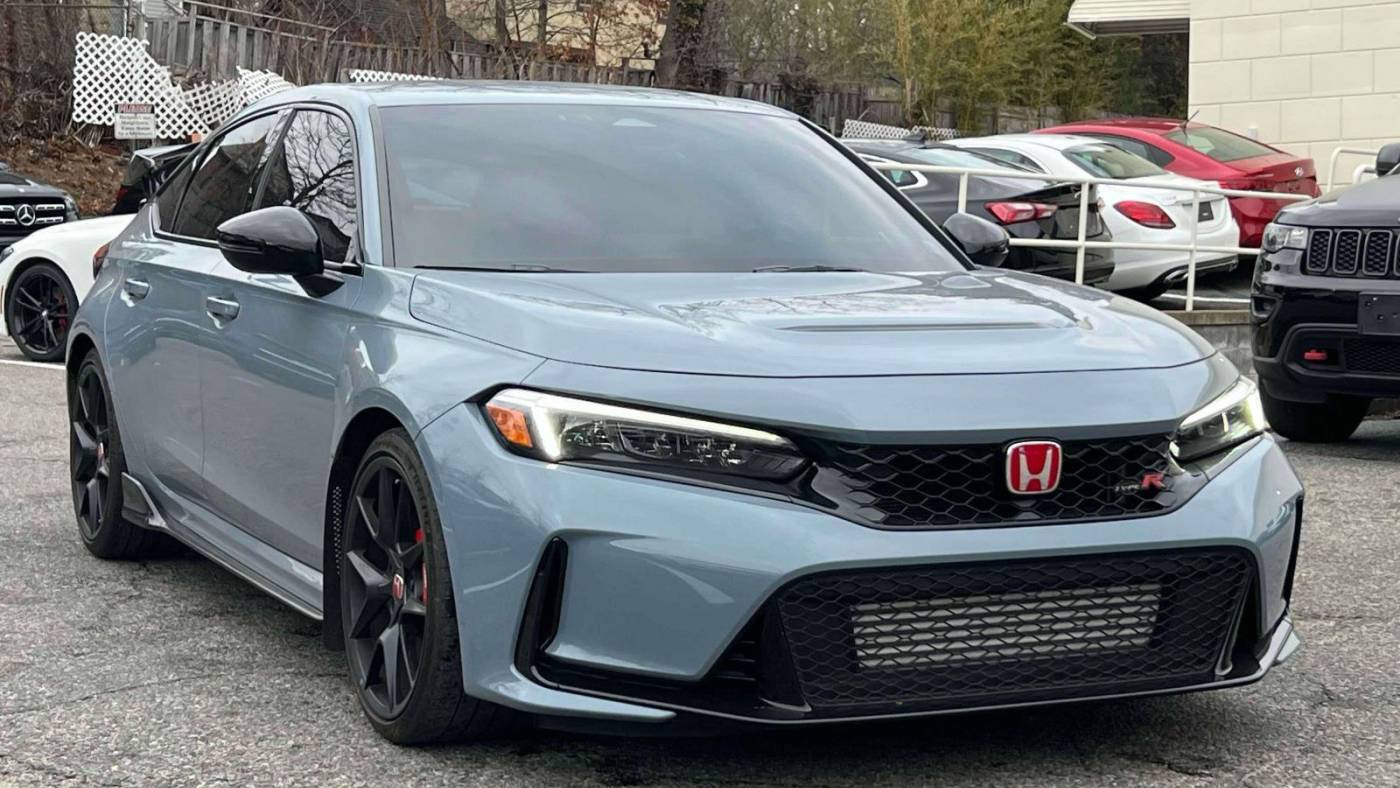 2023 Honda Civic Type R — Hatchback — 25,589 mi — Great Neck, NY