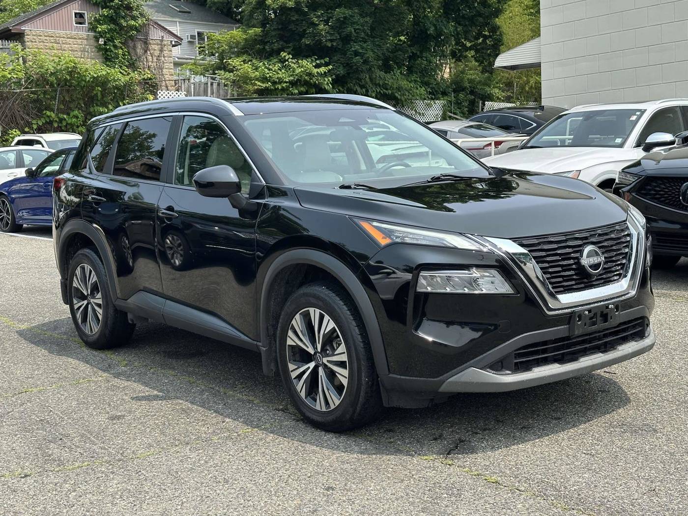 2023 Nissan Rogue SV — SUV — 49,699 mi — Great Neck, NY