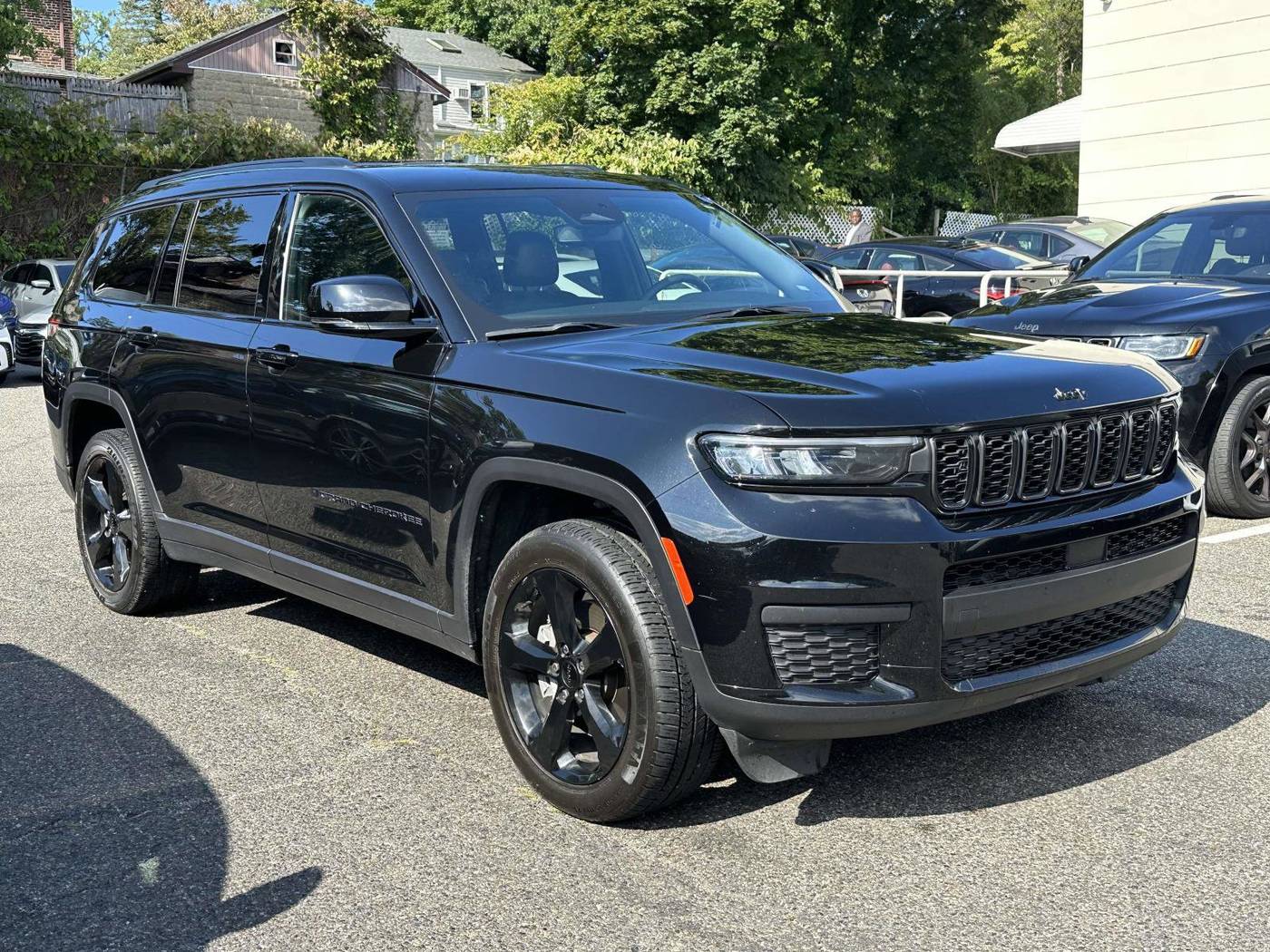 2023 Jeep Grand Cherokee Altitude — SUV — 55,911 mi — Great Neck, NY