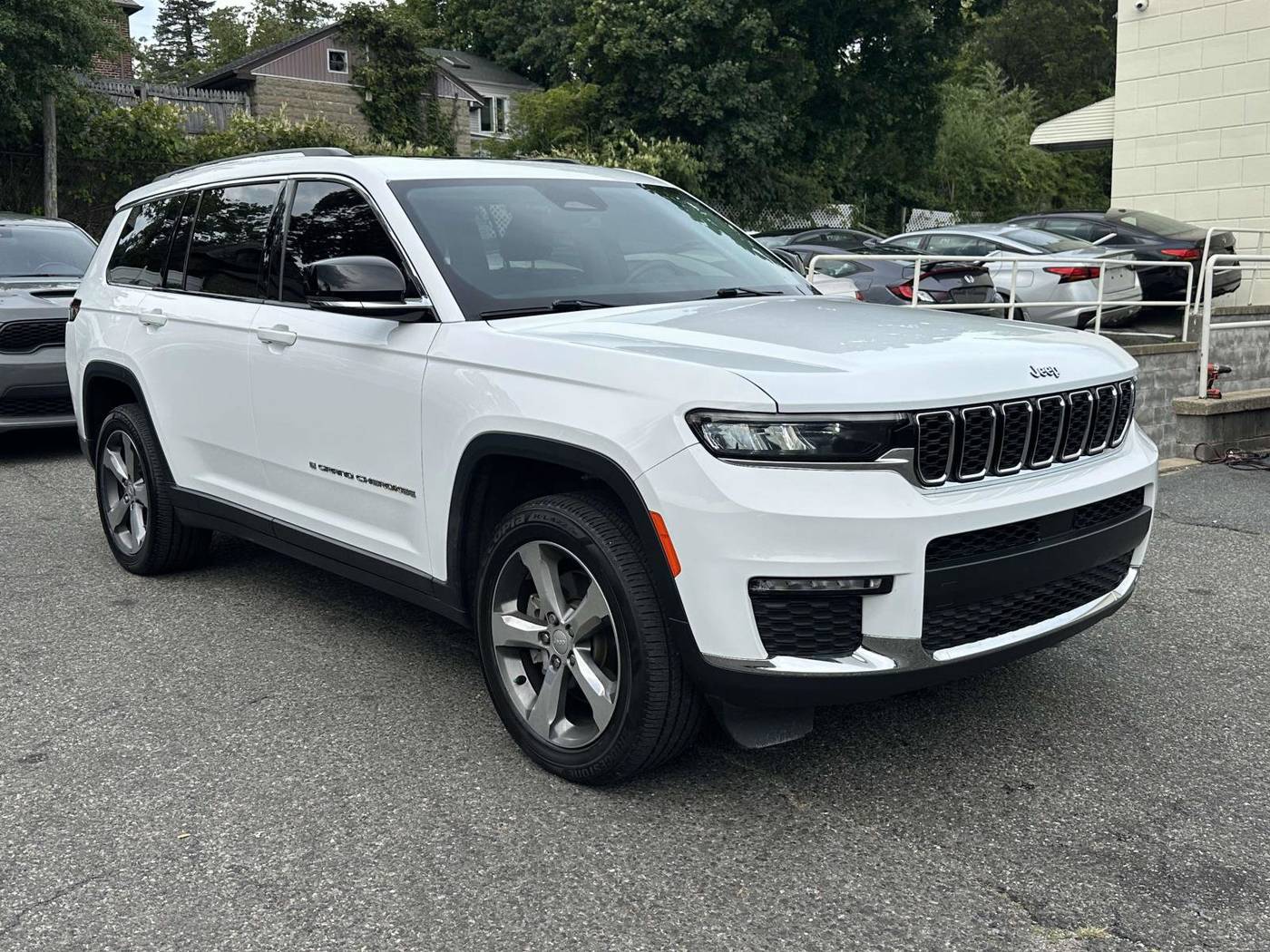 2021 Jeep Grand Cherokee Limited — SUV — 44,141 mi — Great Neck, NY