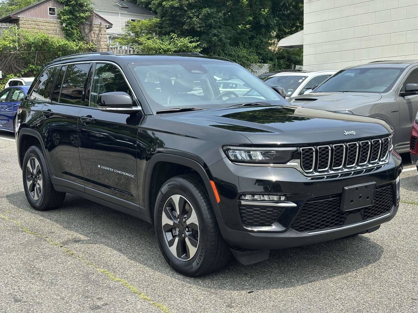 2023 Jeep Grand Cherokee 4xe — SUV — 52,925 mi — Great Neck, NY