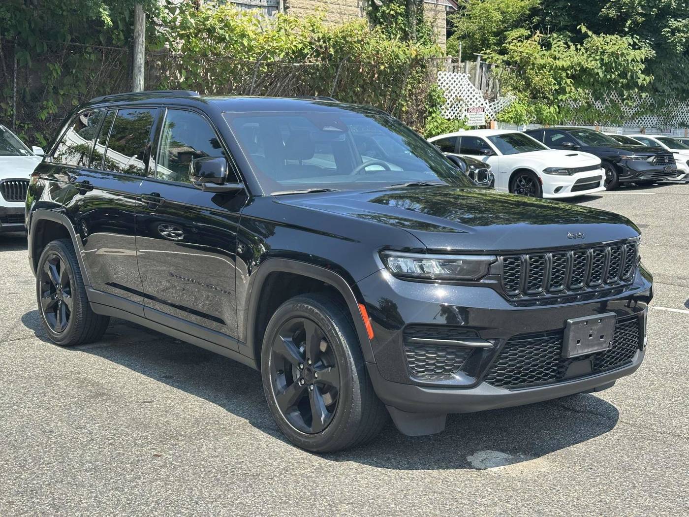 2023 Jeep Grand Cherokee Altitude — SUV — 51,349 mi — Great Neck, NY