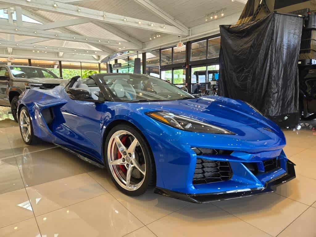 2024 Chevrolet Corvette E-Ray 3LZ — Convertible — 3,470 mi — Barrington, IL