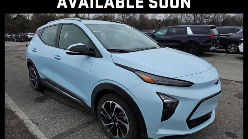 2022 Chevrolet Bolt EUV Premier — SUV — 16,571 mi — Barrington, IL