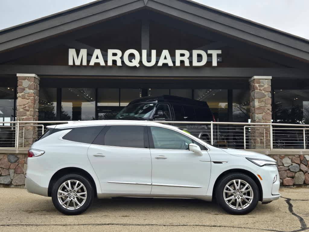 2024 Buick Enclave Essence — SUV — 12,599 mi — Barrington, IL