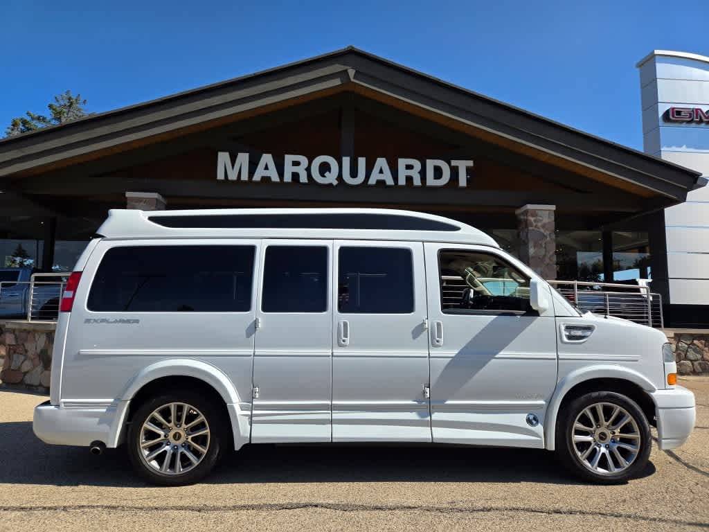 2021 GMC Savana Passenger LS — Passenger Van — 44,509 mi — Barrington, IL