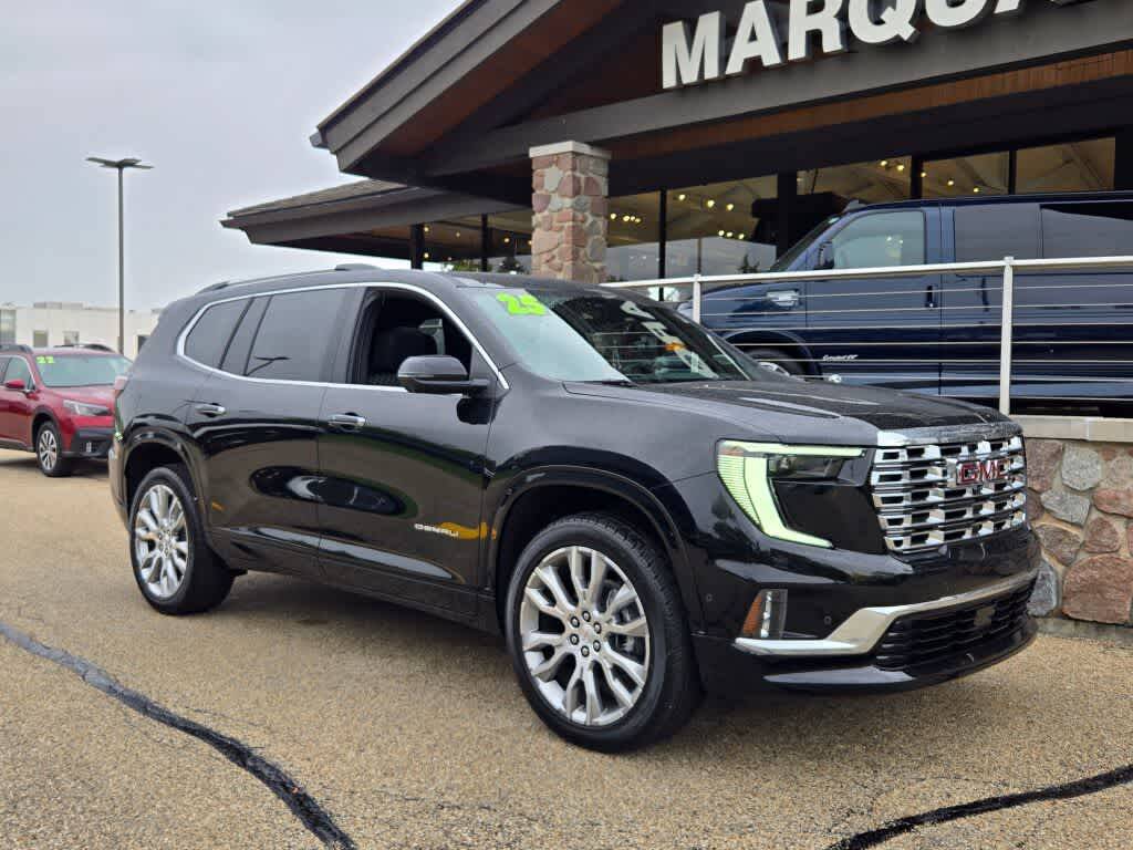 2025 GMC Acadia Denali — SUV — 5 mi — Barrington, IL