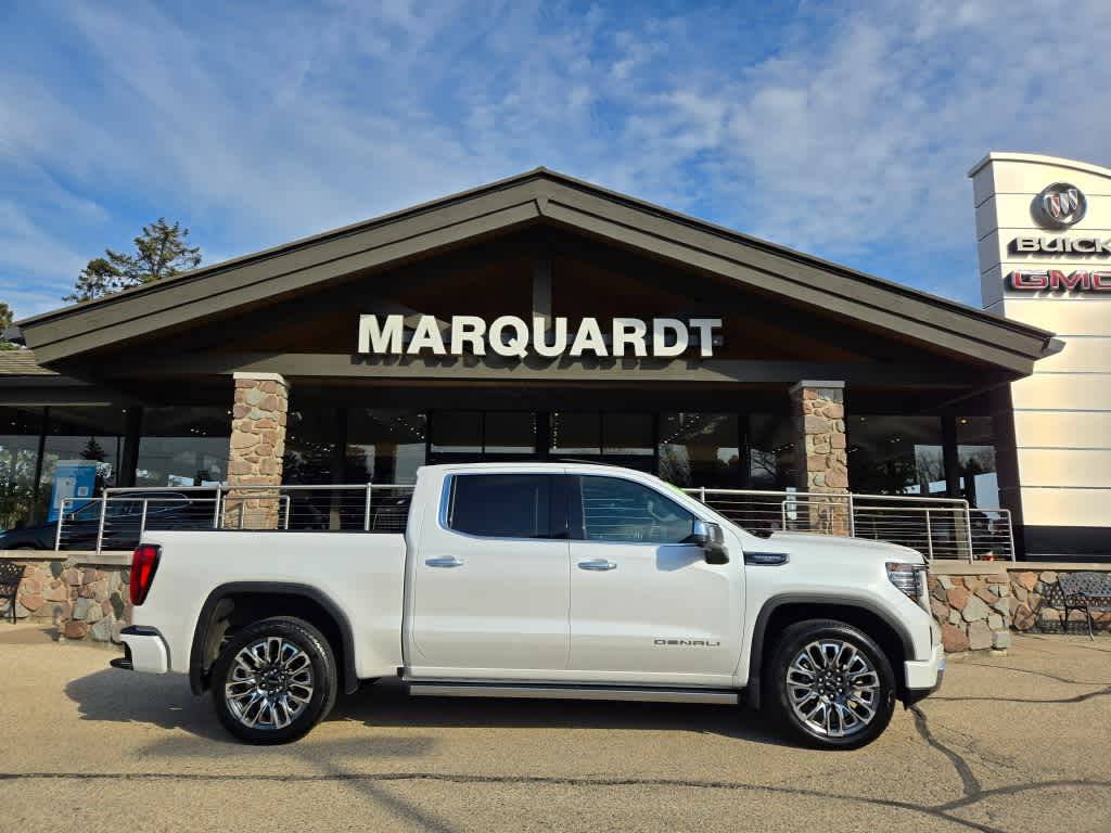 2024 GMC Sierra 1500 Denali Ultimate — Pickup Truck — 11,899 mi — Barrington, IL
