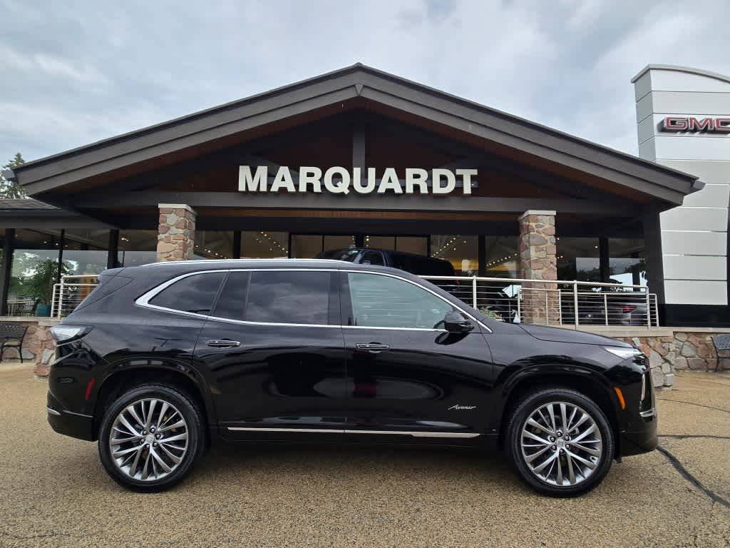 2025 Buick Enclave Avenir — SUV — 11,987 mi — Barrington, IL