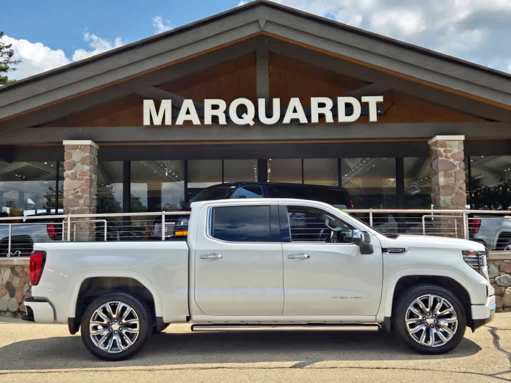 2024 GMC Sierra 1500 Denali — Pickup Truck — 4,561 mi — Barrington, IL