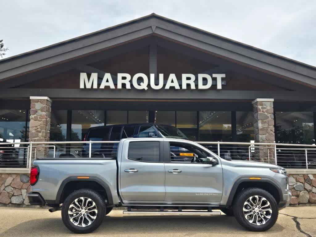 2023 GMC Canyon Denali — Pickup Truck — 2,812 mi — Barrington, IL