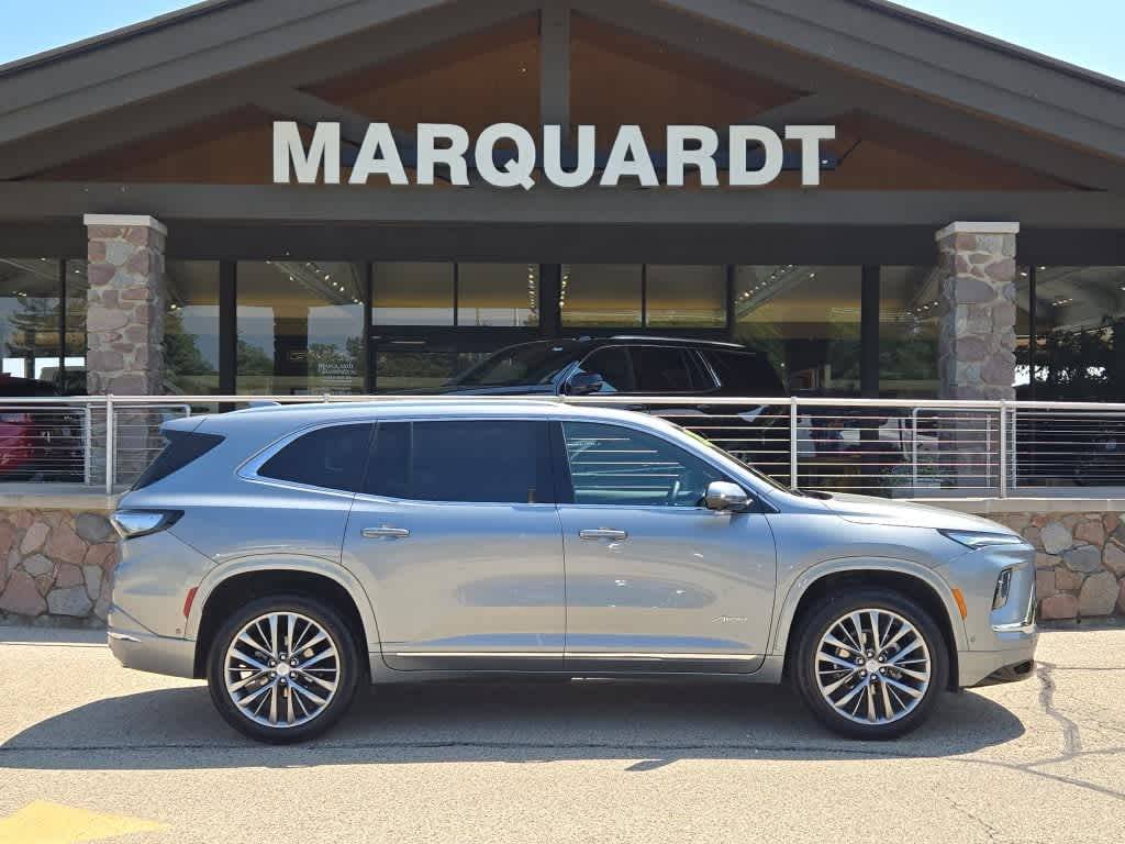 2025 Buick Enclave Avenir — SUV — 3,307 mi — Barrington, IL