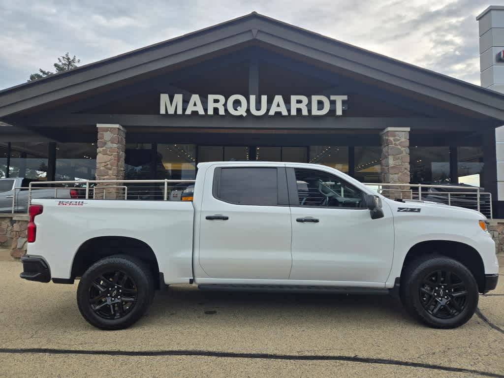 2023 Chevrolet Silverado 1500 LT Trail Boss — Pickup Truck — 25,114 mi — Barrington, IL