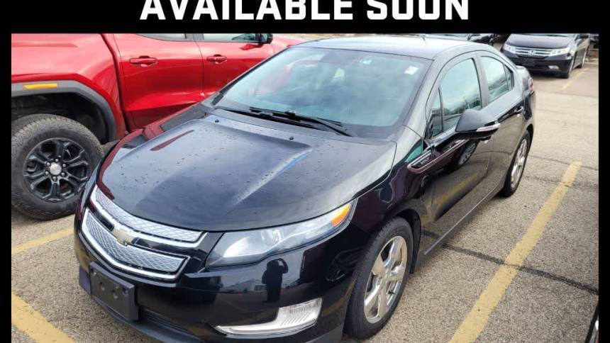 2013 Chevrolet Volt Base — Sedan — 83,075 mi — Barrington, IL